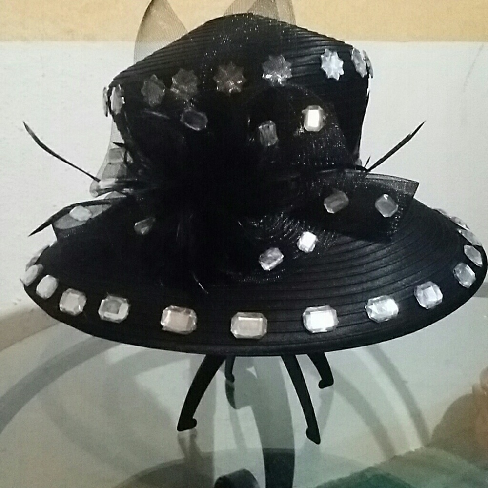 Black Hat (Church/Derby)